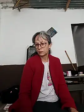 Snapshot of laurasofia45 chatting on February 22, 2:04 pm laurasofia45 online show from February 22, 2:04 pm