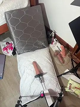 kloe  t18 online show from March 29, 7:41 am