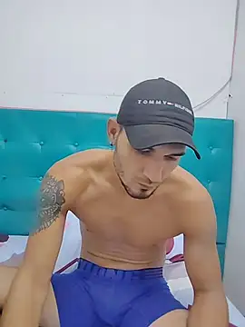 Snapshot of junior_men22 chatting on February 18, 12:12 pm junior men22 online show from February 18, 12:12 pm