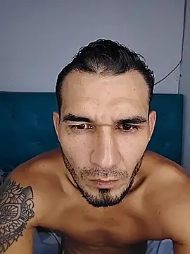 Snapshot of junior_men22 chatting on February 19, 12:01 pm junior men22 online show from February 19, 12:01 pm