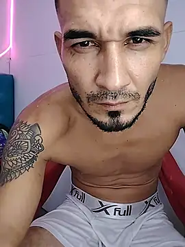 Snapshot of junior_men22 chatting on February 20, 7:14 pm junior men22 online show from February 20, 7:14 pm