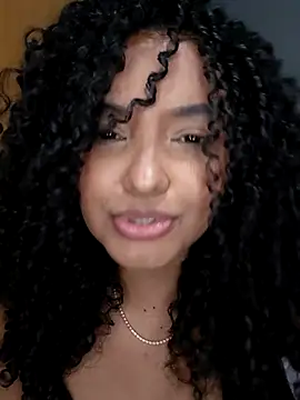 Snapshot of pandinhagamer chatting on February 19, 12:17 am pandinhagamer online show from February 19, 12:17 am