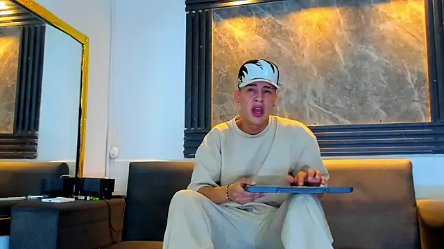 Snapshot of Dominic_26 chatting on March 1, 8:11 pm Dominic 26 online show from March 1, 8:11 pm