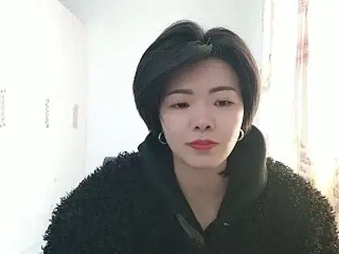 Snapshot of Nikishine chatting on February 3, 5:16 am Nikishine online show from February 3, 5:16 am