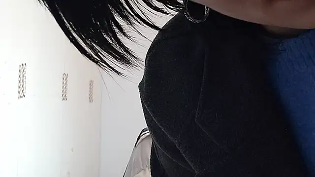 Snapshot of Nikishine chatting on February 9, 5:55 am Nikishine online show from February 9, 5:55 am