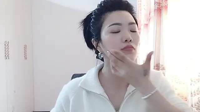 Snapshot of Nikishine chatting on February 16, 7:04 am Nikishine online show from February 16, 7:04 am