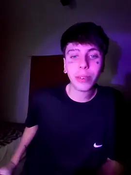 Snapshot of sableye21 chatting on March 27, 4:40 am sableye21 online show from March 27, 4:40 am