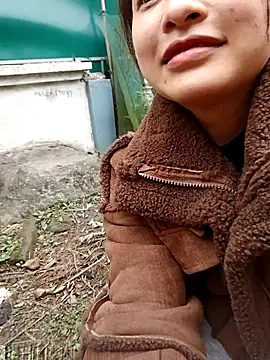 Snapshot of sushi-asa chatting on February 4, 7:36 am sushi-asa online show from February 4, 7:36 am