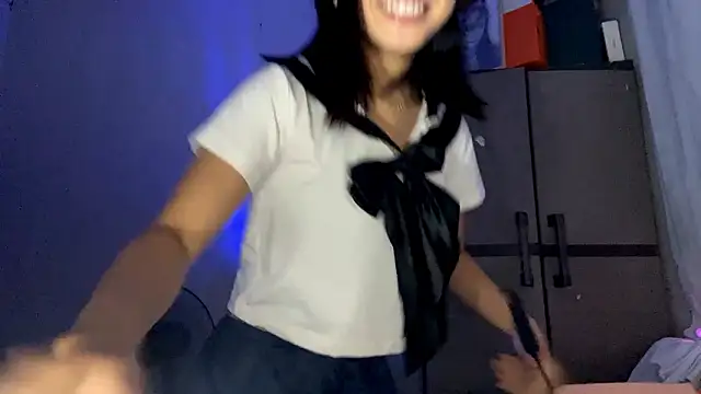 Snapshot of ConstancePorrini chatting on February 11, 7:46 am ConstancePorrini online show from February 11, 7:46 am