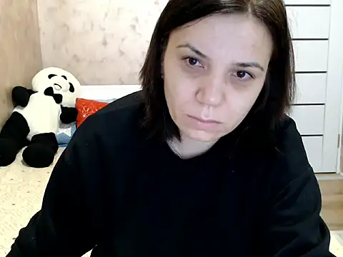 Snapshot of LorraGrey chatting on February 17, 6:54 am LorraGrey online show from February 17, 6:54 am