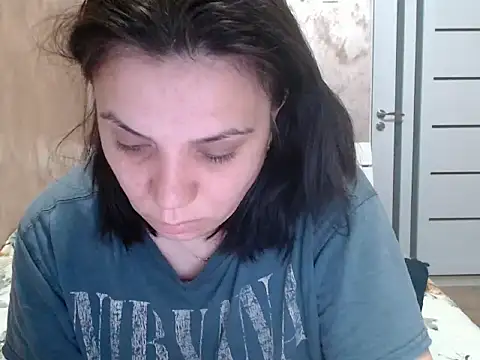 LorraGrey online show from April 7, 3:29 am