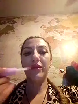 Snapshot of LannaQuinn chatting on February 1, 7:07 am LannaQuinn online show from February 1, 7:07 am