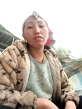 Snapshot of hot-luna- chatting on February 3, 7:13 am hot-luna- online show from February 3, 7:13 am