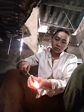 Snapshot of Bella-222 chatting on February 15, 1:02 am Bella-222 online show from February 15, 1:02 am