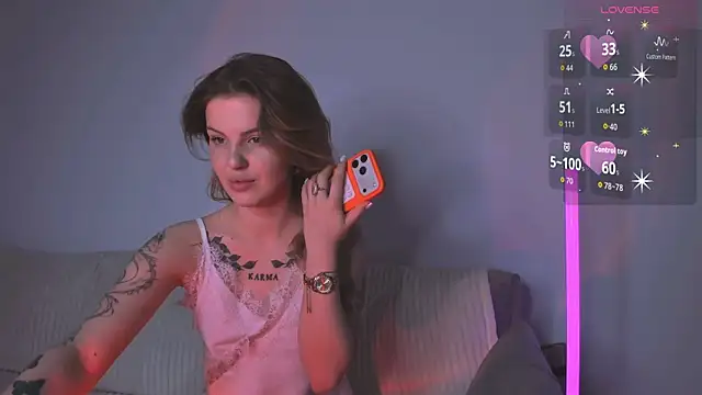 Snapshot of AkylinaGold chatting on May 12, 9:34 pm AkylinaGold online show from May 12, 9:34 pm