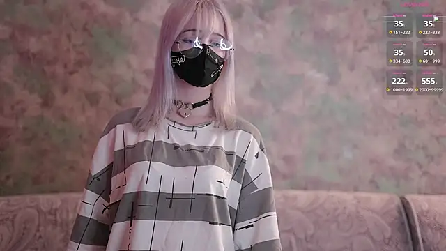 Yunakiss online show from March 1, 9:17 pm