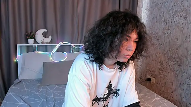 Gentle Flash online show from June 26, 1:04 pm