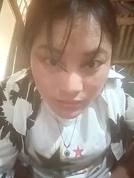 Snapshot of Momo-biki chatting on March 16, 5:13 am Momo-biki online show from March 16, 5:13 am