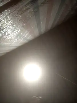 Snapshot of Momo-biki chatting on March 26, 1:38 pm Momo-biki online show from March 26, 1:38 pm