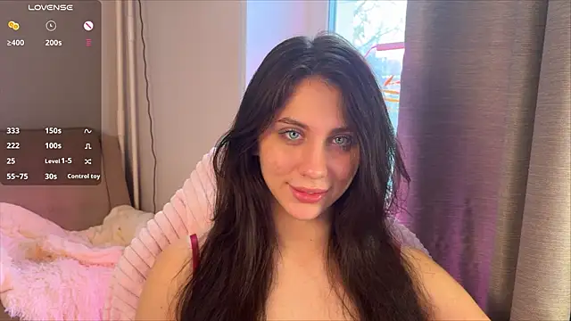 Snapshot of lunawho chatting on March 2, 7:26 am lunawho online show from March 2, 7:26 am