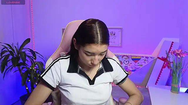 Sofiagomez777 online show from February 28, 1:06 am