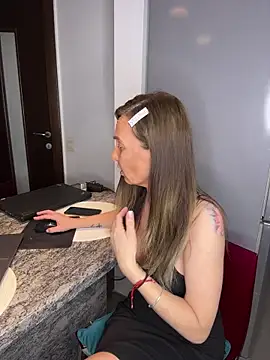 DivineAmely online show from March 9, 8:24 pm