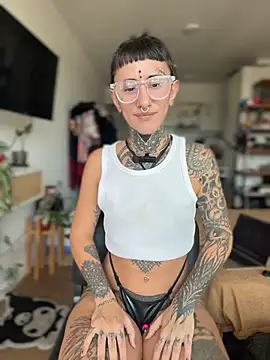 xsadtanas online show from February 9, 5:17 pm