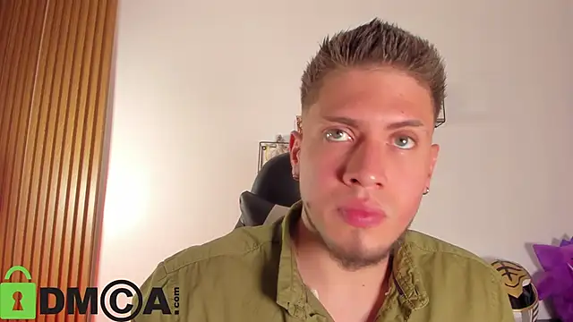 SebastianMaximoff  online show from April 1, 9:45 pm