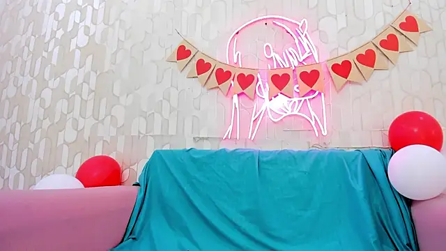 natasha and zoe online show from February 15, 11:41 am