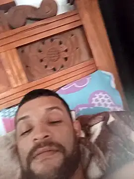 Snapshot of Hot_Veteran_1 chatting on February 12, 6:58 pm Hot Veteran 1 online show from February 12, 6:58 pm