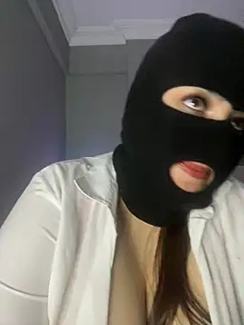 Snapshot of maryam-6 chatting on February 20, 9:04 pm maryam-6 online show from February 20, 9:04 pm