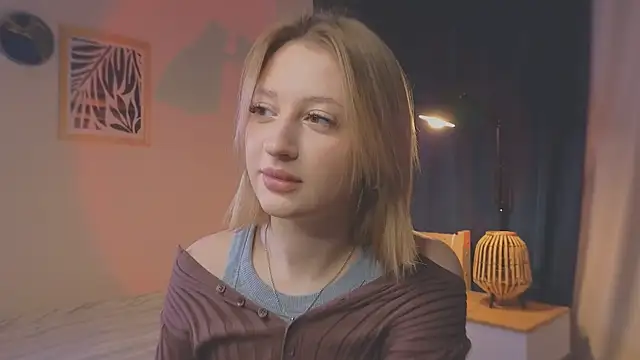 Snapshot of nikapie chatting on February 7, 5:00 am nikapie online show from February 7, 5:00 am