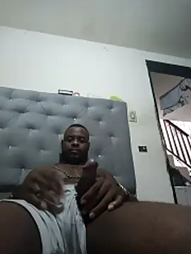 Snapshot of Tuverdugo12 chatting on February 6, 6:00 pm Tuverdugo12 online show from February 6, 6:00 pm