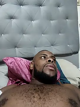 Snapshot of Tuverdugo12 chatting on February 27, 10:48 am Tuverdugo12 online show from February 27, 10:48 am