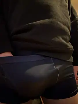 Snapshot of yuuuuusuke00 chatting on February 3, 2:53 am yuuuuusuke00 online show from February 3, 2:53 am