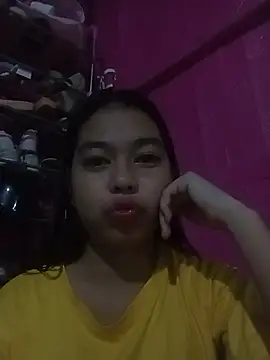 Snapshot of Heavens_night04 chatting on February 2, 9:41 am Heavens night04 online show from February 2, 9:41 am