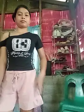 Snapshot of Heavens_night04 chatting on February 23, 4:32 am Heavens night04 online show from February 23, 4:32 am