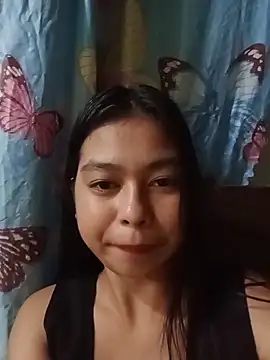 Snapshot of Heavens_night04 chatting on March 2, 5:52 am Heavens night04 online show from March 2, 5:52 am