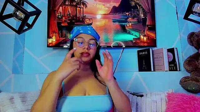 amy noa online show from March 26, 12:50 am