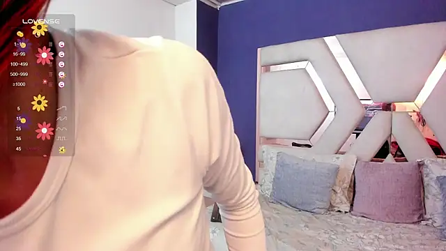 Sara Evaanns online show from April 16, 2:51 pm