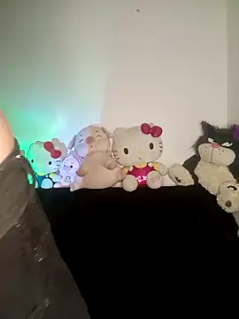 Snapshot of _juli17_ chatting on February 16, 10:06 pm juli17 online show from February 16, 10:06 pm