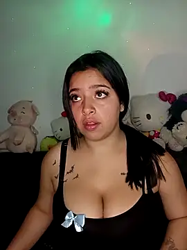 Snapshot of _juli17_ chatting on March 4, 8:26 pm juli17 online show from March 4, 8:26 pm