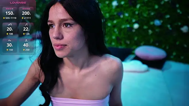 Snapshot of Baby_nico chatting on February 2, 7:34 pm Baby nico online show from February 2, 7:34 pm