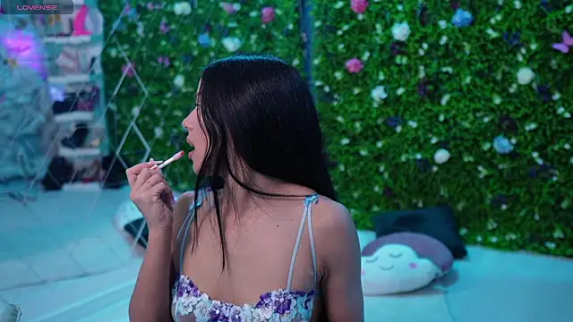 Snapshot of Baby_nico chatting on February 7, 7:28 pm Baby nico online show from February 7, 7:28 pm