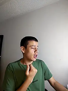 Snapshot of jac0b_x chatting on February 8, 5:55 am jac0b x online show from February 8, 5:55 am