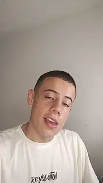 Snapshot of jac0b_x chatting on February 15, 8:02 am jac0b x online show from February 15, 8:02 am