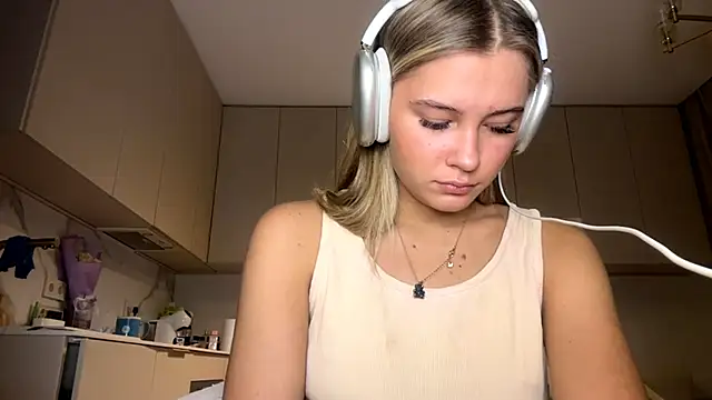 SeveralDip online show from March 8, 3:21 am