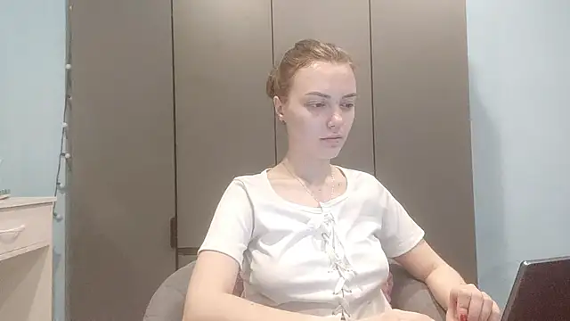 Snapshot of AndreeMerryman chatting on February 9, 1:31 am AndreeMerryman online show from February 9, 1:31 am