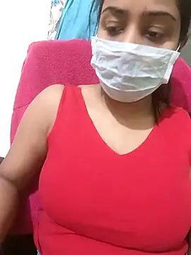 Snapshot of MidnightVibes_ chatting on February 19, 5:31 pm MidnightVibes online show from February 19, 5:31 pm