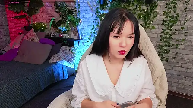 Snapshot of onix_cherry chatting on February 24, 8:29 pm onix cherry online show from February 24, 8:29 pm